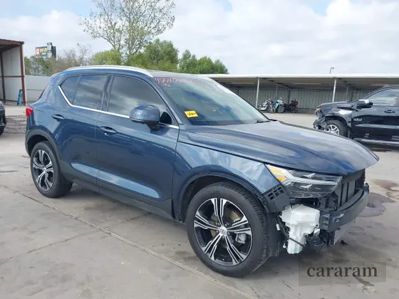 2022 Volvo XC40 Inscription