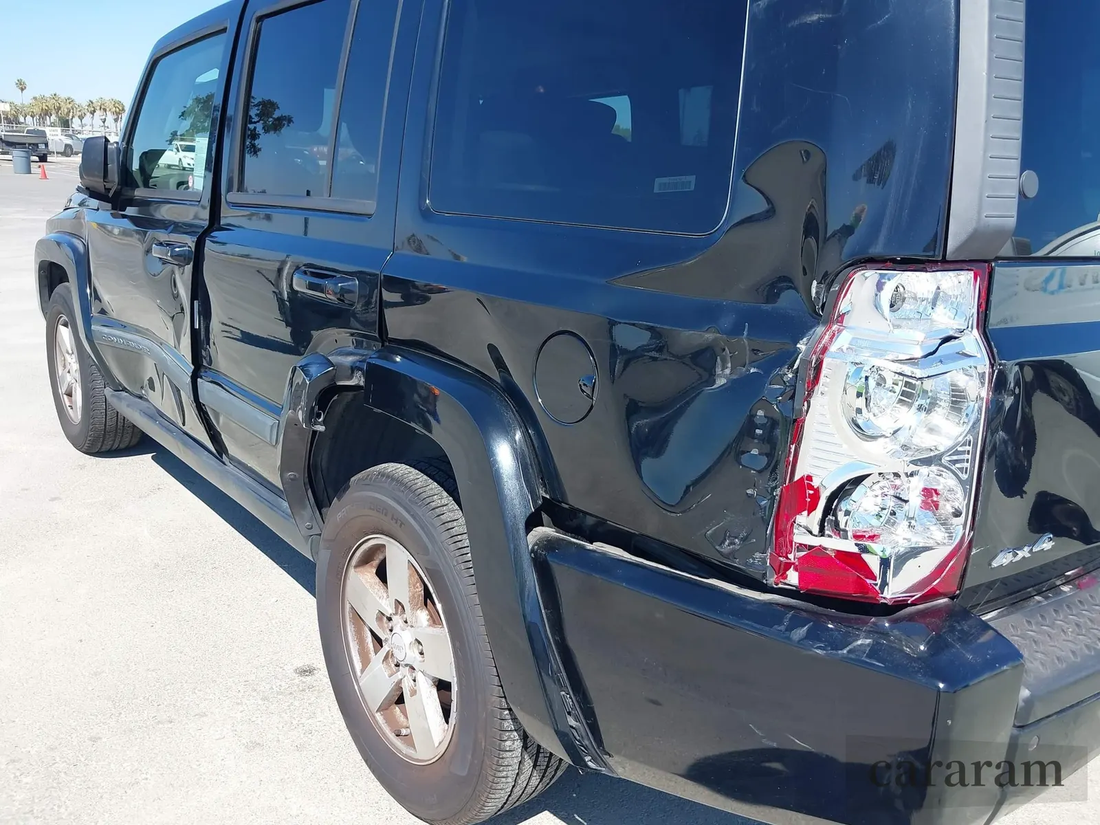 2008 Jeep Commander Sport