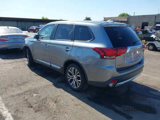 2017 Mitsubishi Outlander ES