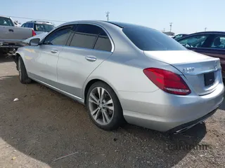 2015 Mercedes-Benz C 300 Luxury