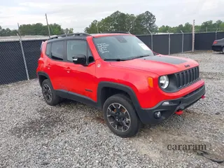 2023 Jeep Renegade Trailhawk
