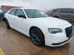 2023 Chrysler 300 Touring