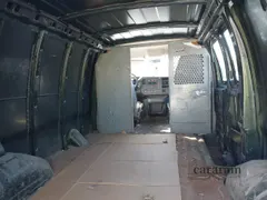 2010 GMC Savana Cargo