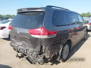 2012 Toyota Sienna XLE