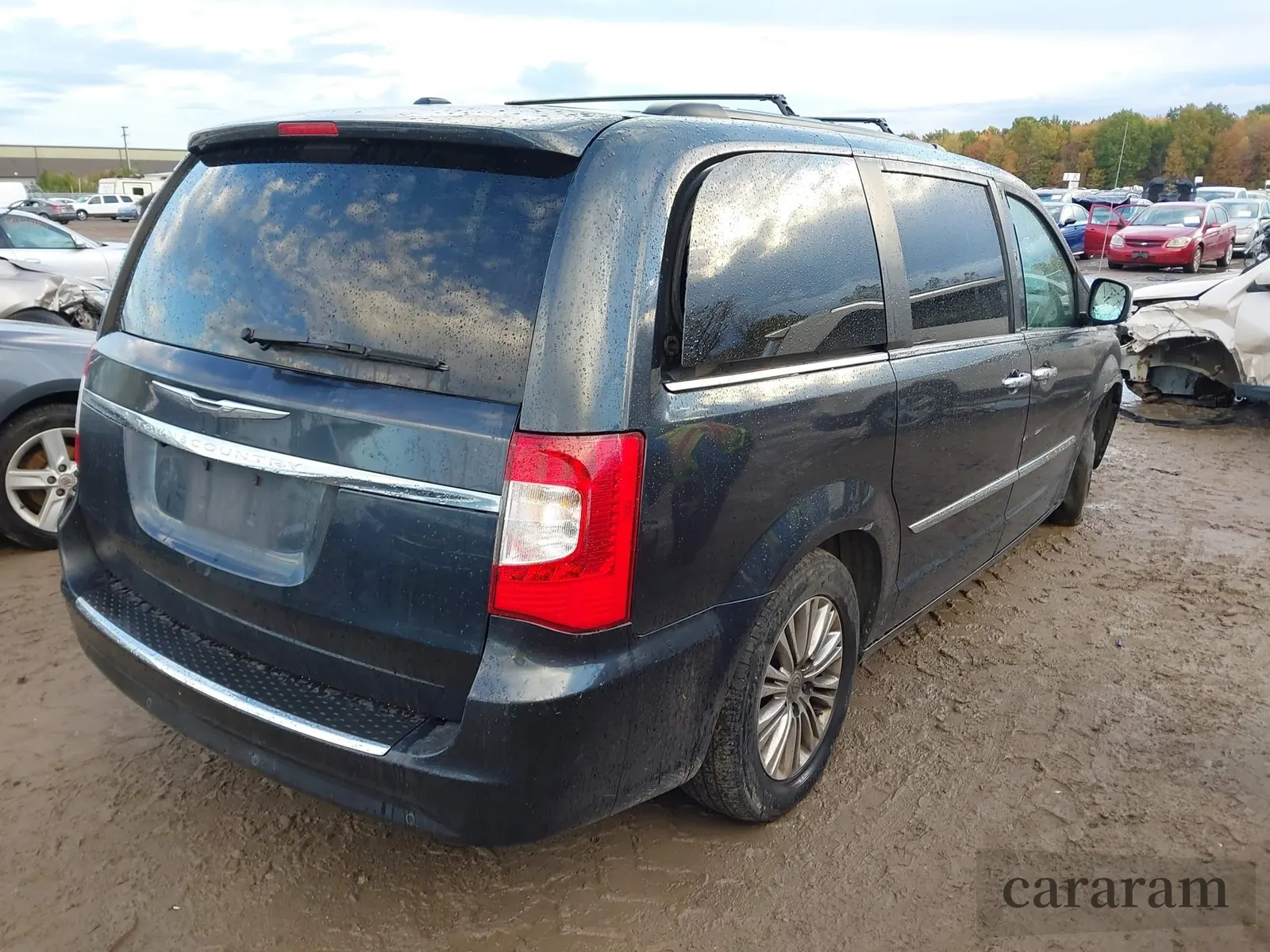 2013 Chrysler Town & Country Touring L
