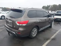 2015 Nissan Pathfinder SV