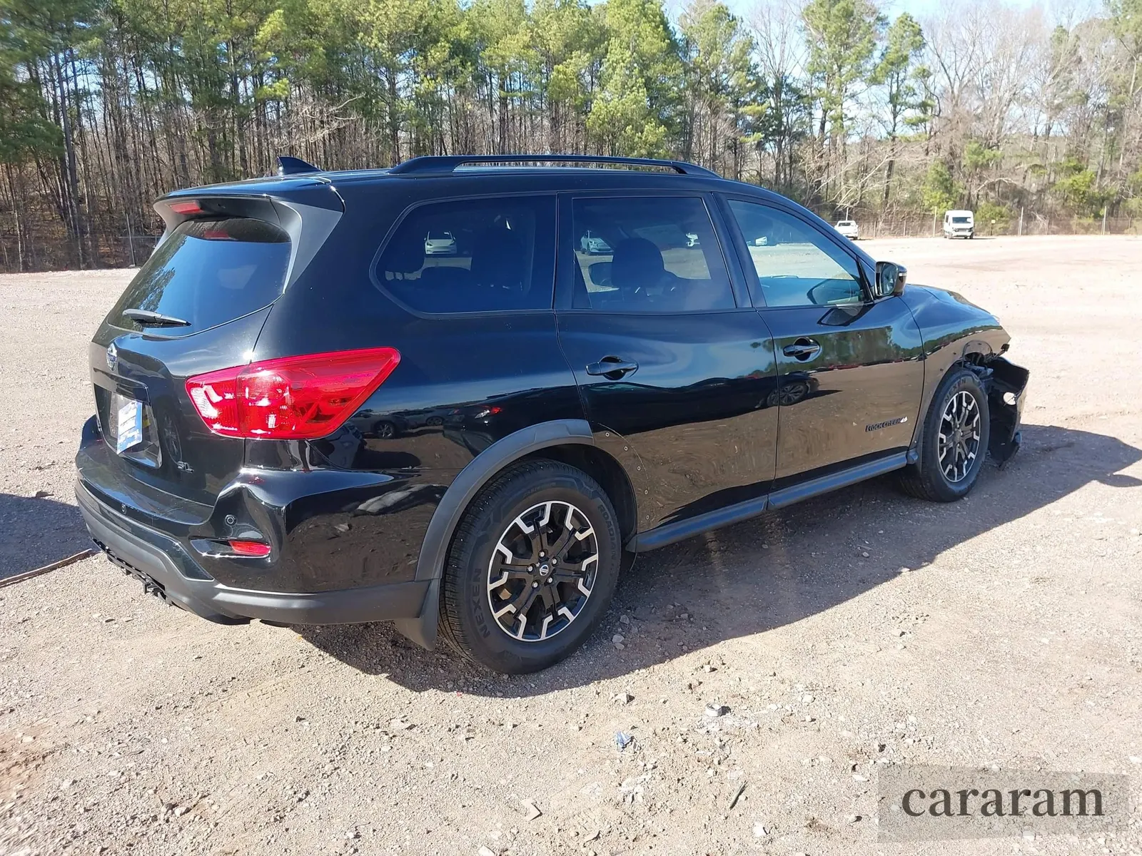 2019 Nissan Pathfinder SV
