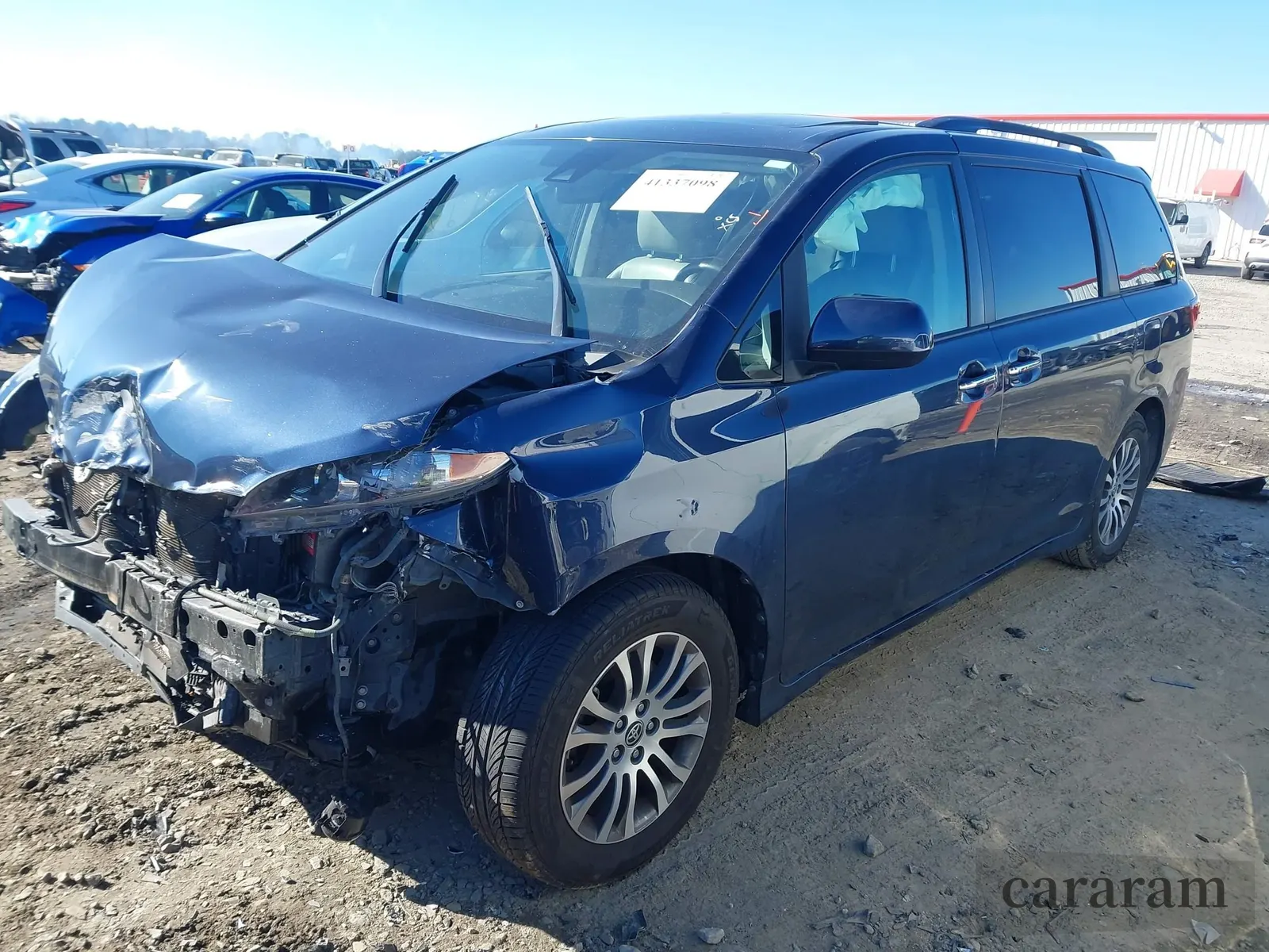 2020 Toyota Sienna XLE Auto Access Seat