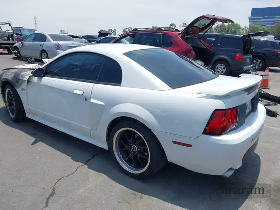 2001 Ford Mustang GT Deluxe