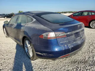 2015 Tesla Model S 85D