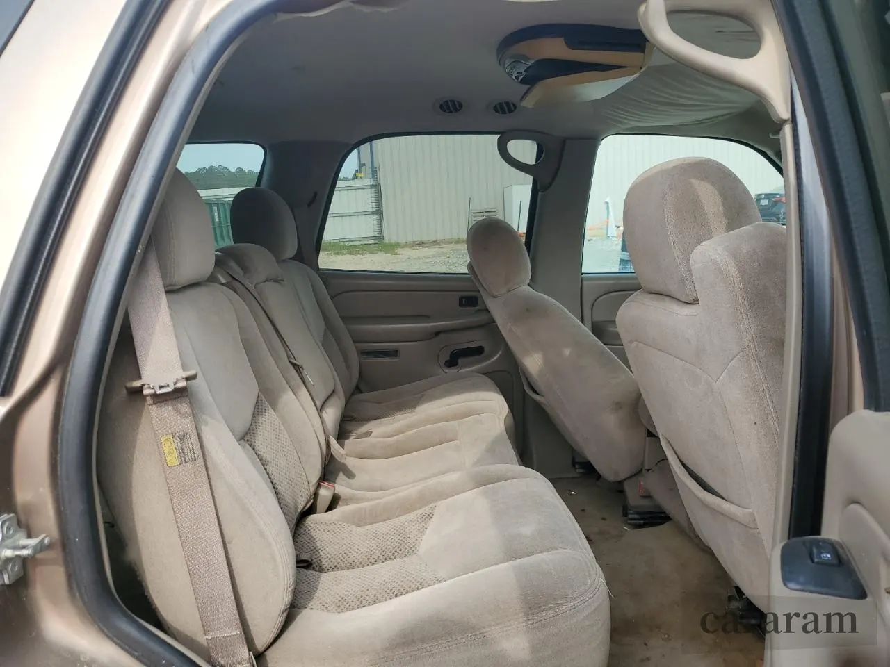 2004 Chevrolet Tahoe LS