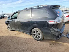 2019 Toyota Sienna SE