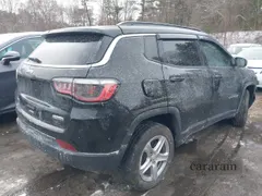 2023 Jeep Compass Altitude