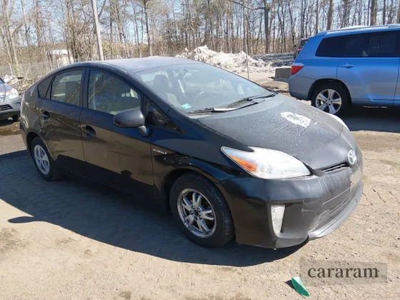 2013 Toyota Prius Three