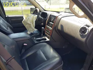 2006 Ford Explorer Limited