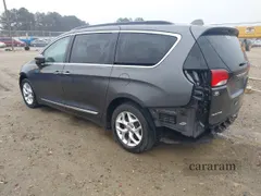 2017 Chrysler Pacifica Touring Plus