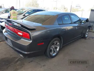 2013 Dodge Charger SE