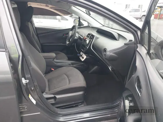 2016 Toyota Prius Four