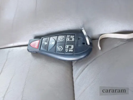 2012 Chrysler Town & Country Limited