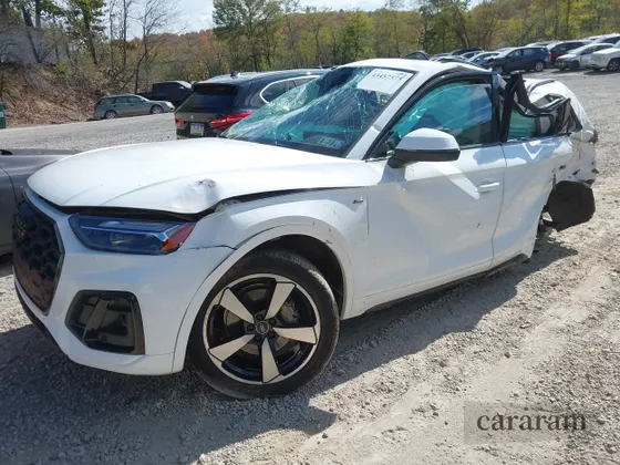 2022 Audi Q5 S line Premium Plus