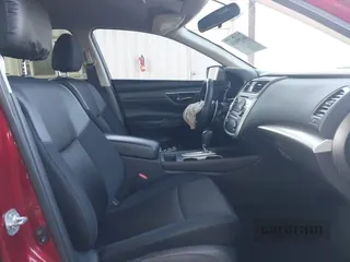 2017 Nissan Altima SV