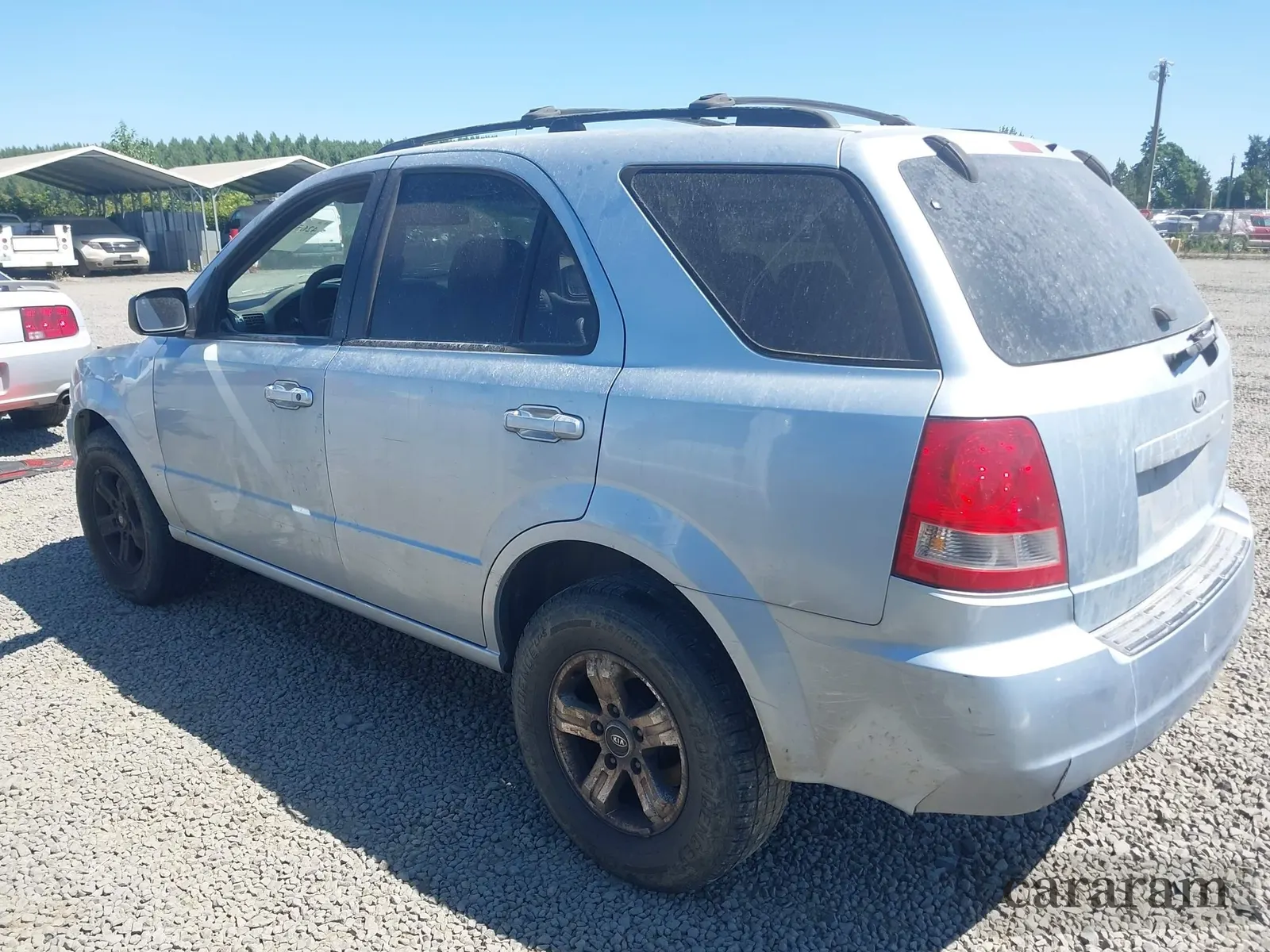 2005 Kia Sorento LX