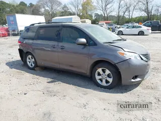 2013 Toyota Sienna LE
