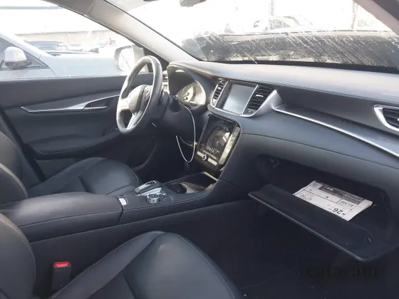 2024 Infiniti QX50 Luxe
