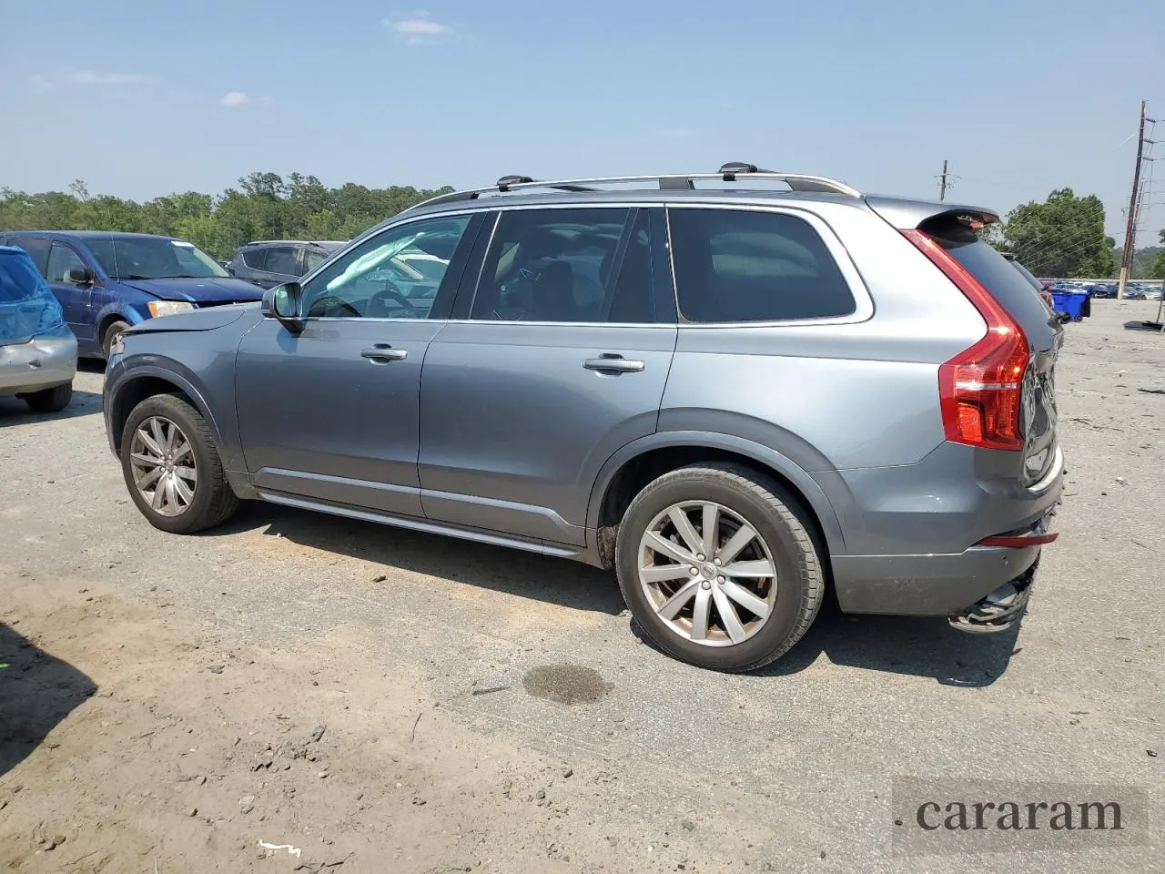 2016 Volvo XC90 T6 Momentum
