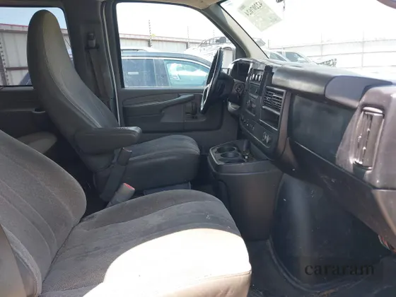 2013 Chevrolet Express Passenger LT
