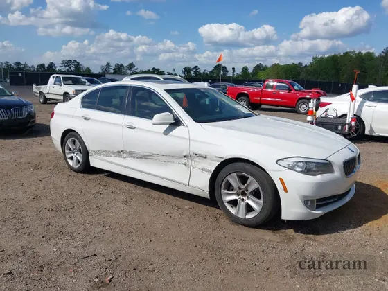 2012 BMW 5 Series 528i