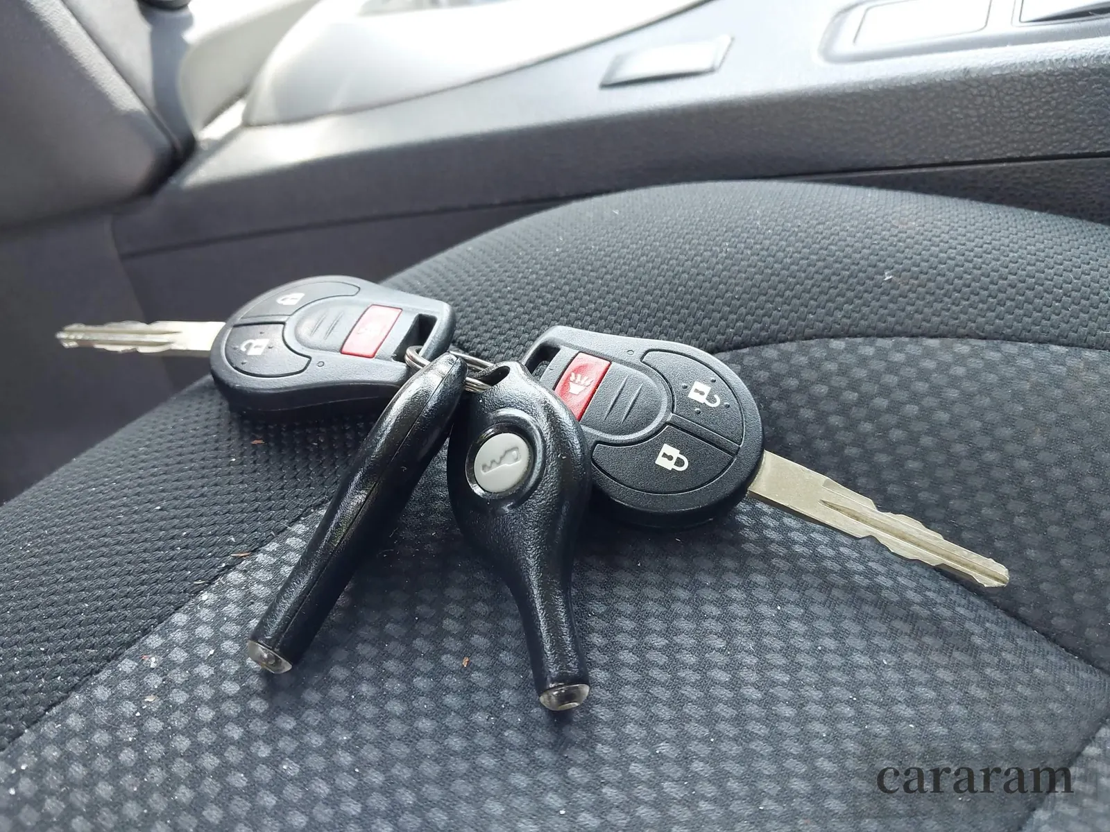 2012 Nissan Rogue S