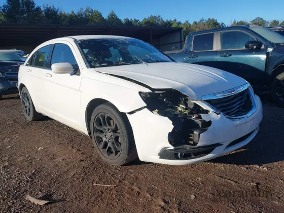2013 Chrysler 200 Touring