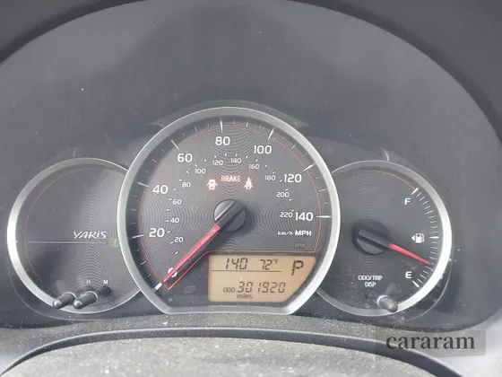 2012 Toyota Yaris LE