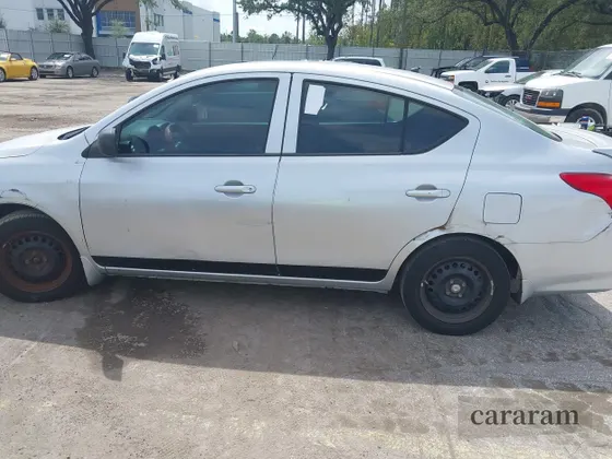 2015 Nissan Versa S