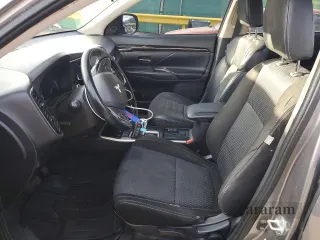 2019 Mitsubishi Outlander SE