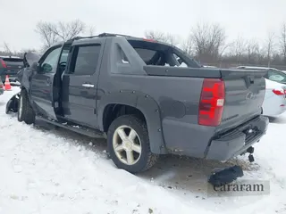 2011 Chevrolet Avalanche LS