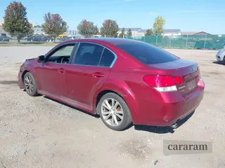 2013 Subaru Legacy Premium