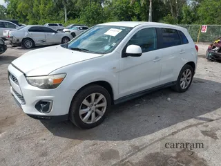 2015 Mitsubishi Outlander ES