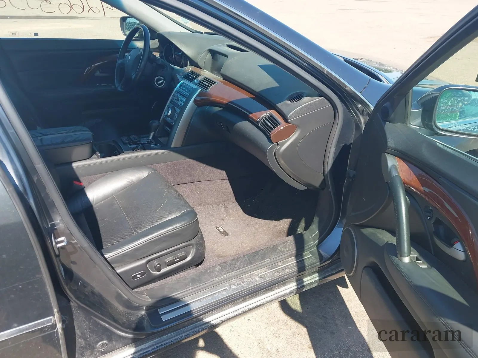 2005 Acura RL
