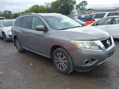2013 Nissan Pathfinder Platinum