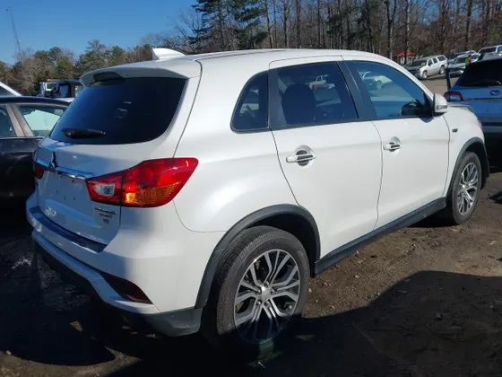 2019 Mitsubishi Outlander SE