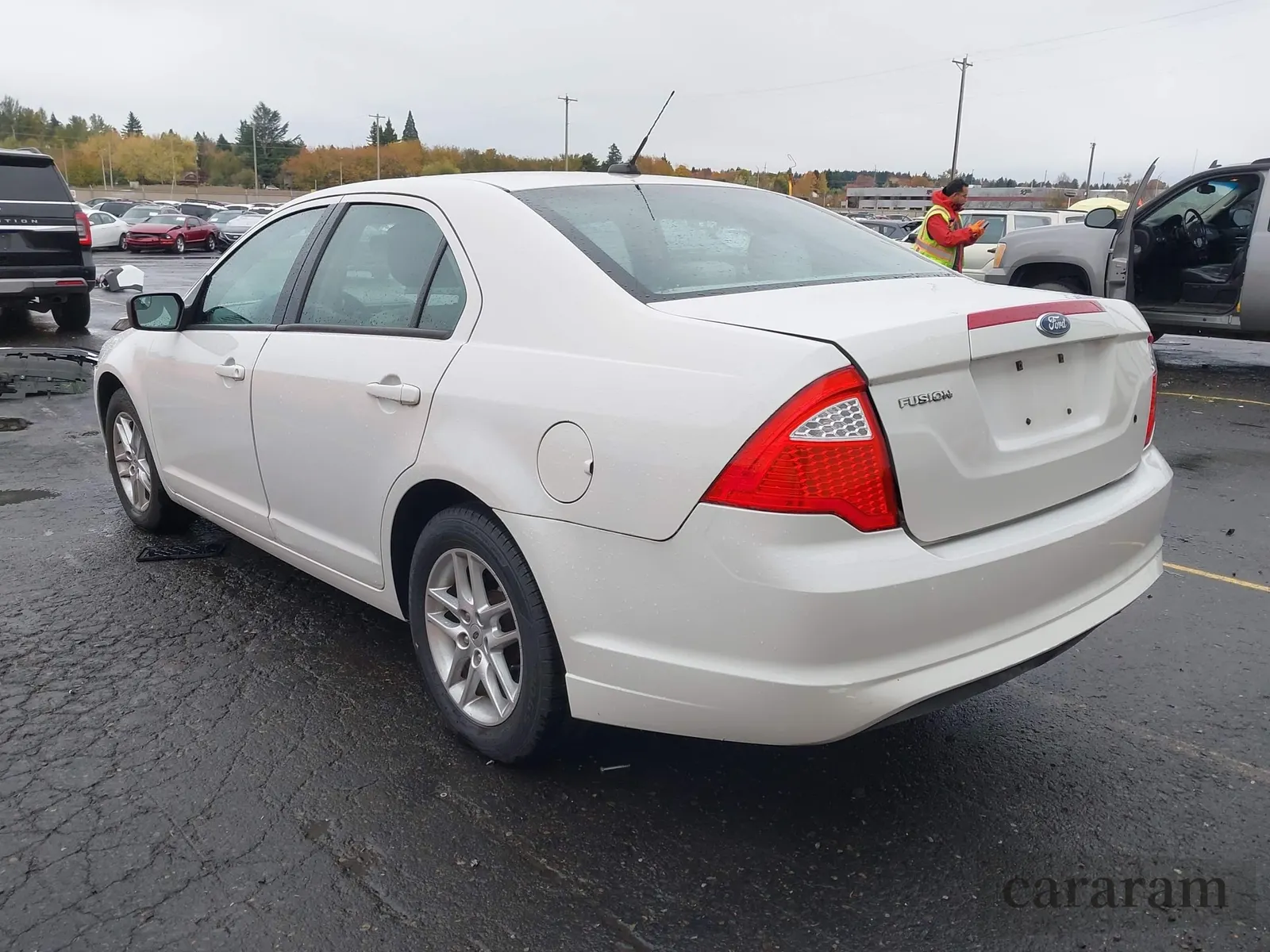 2012 Ford Fusion S