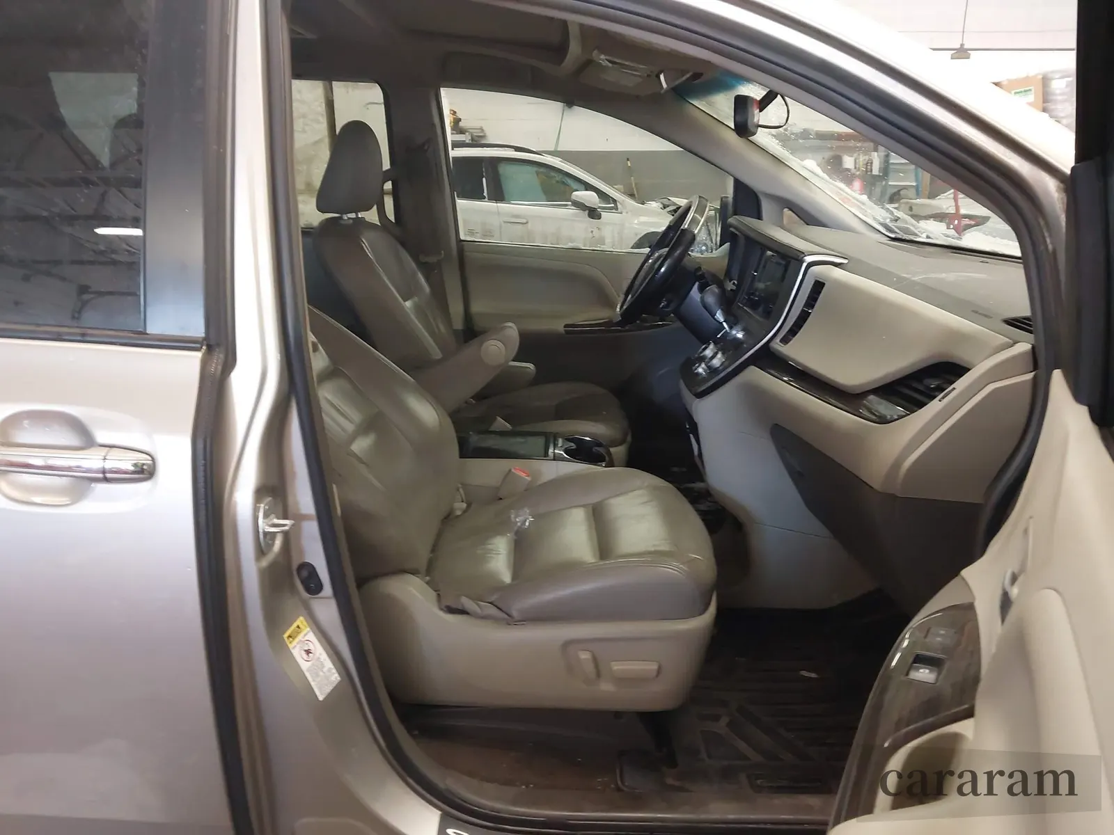 2016 Toyota Sienna XLE