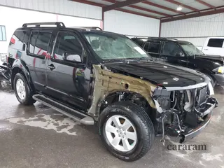 2012 Nissan Pathfinder SV