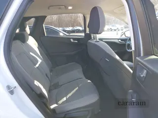 2021 Ford Escape SE Hybrid