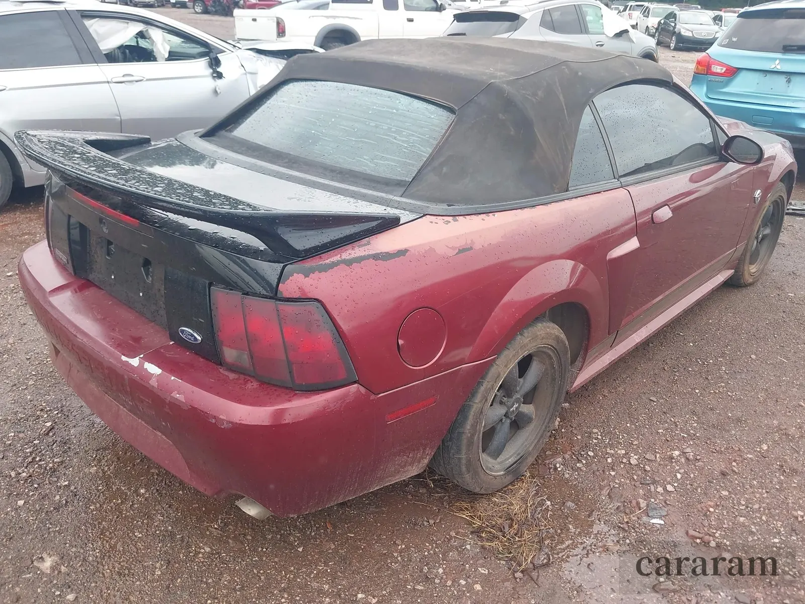 2004 Ford Mustang GT Deluxe