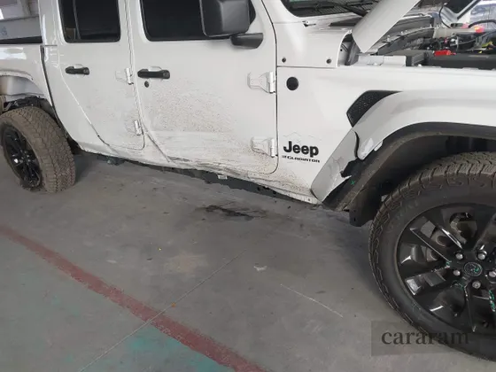 2025 Jeep Gladiator Nighthawk