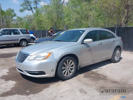 2011 Chrysler 200 Touring