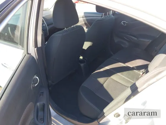 2018 Nissan Versa SV